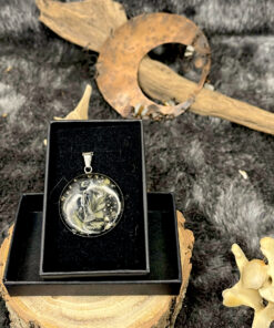 Alternative view of Pendentif Noctis – Reliquaire des Ombres