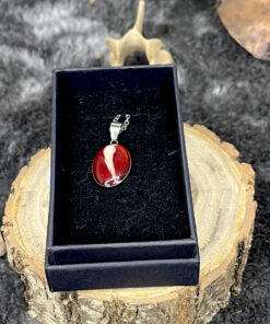 Pendentif Cœur d’Ambre – Relique de feu et de chair