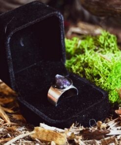 Bague Omen – Améthyste brute & acier