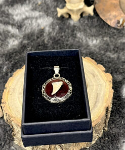 Pendentif Coyote’s Memory – Relique de l’instinct sauvage